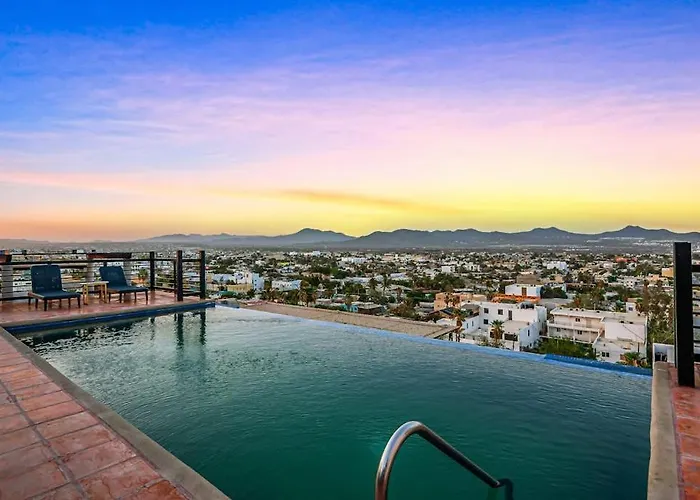 Сasa de vacaciones Morgan Residences 607b @ Boutique With Pool, Gym,